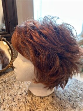 Gorgeous Henry Margu Short Layered Women's Wig in Auburn Red